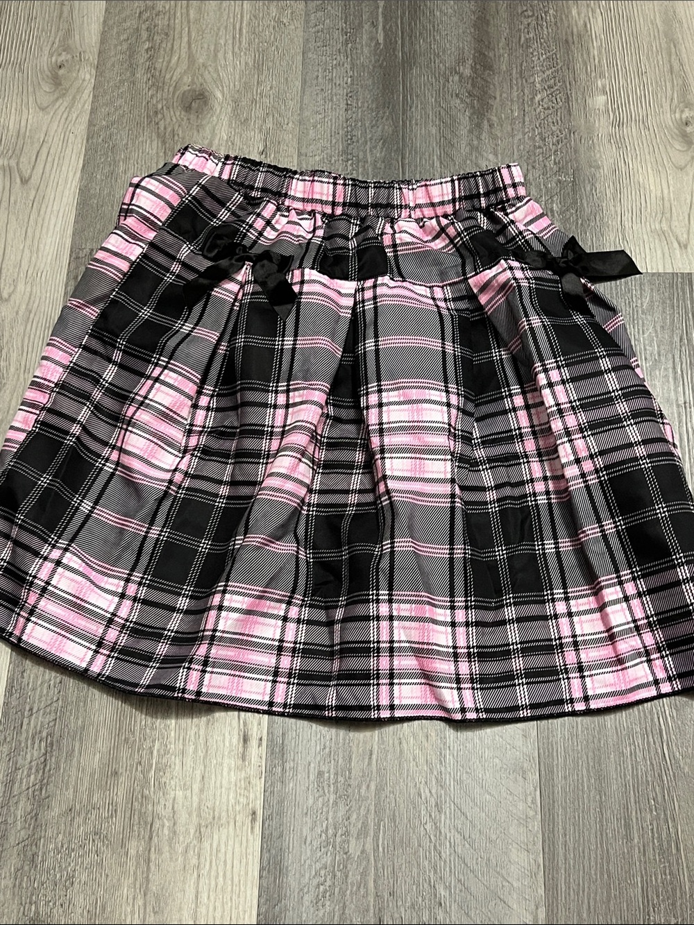 SHEIN Pink and Black Plaid A-Line Skirt with Bow Details